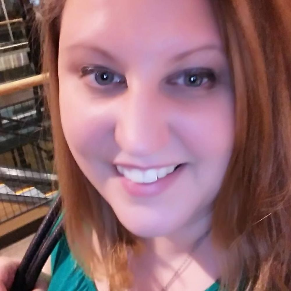 Meet your Posher, Crystal